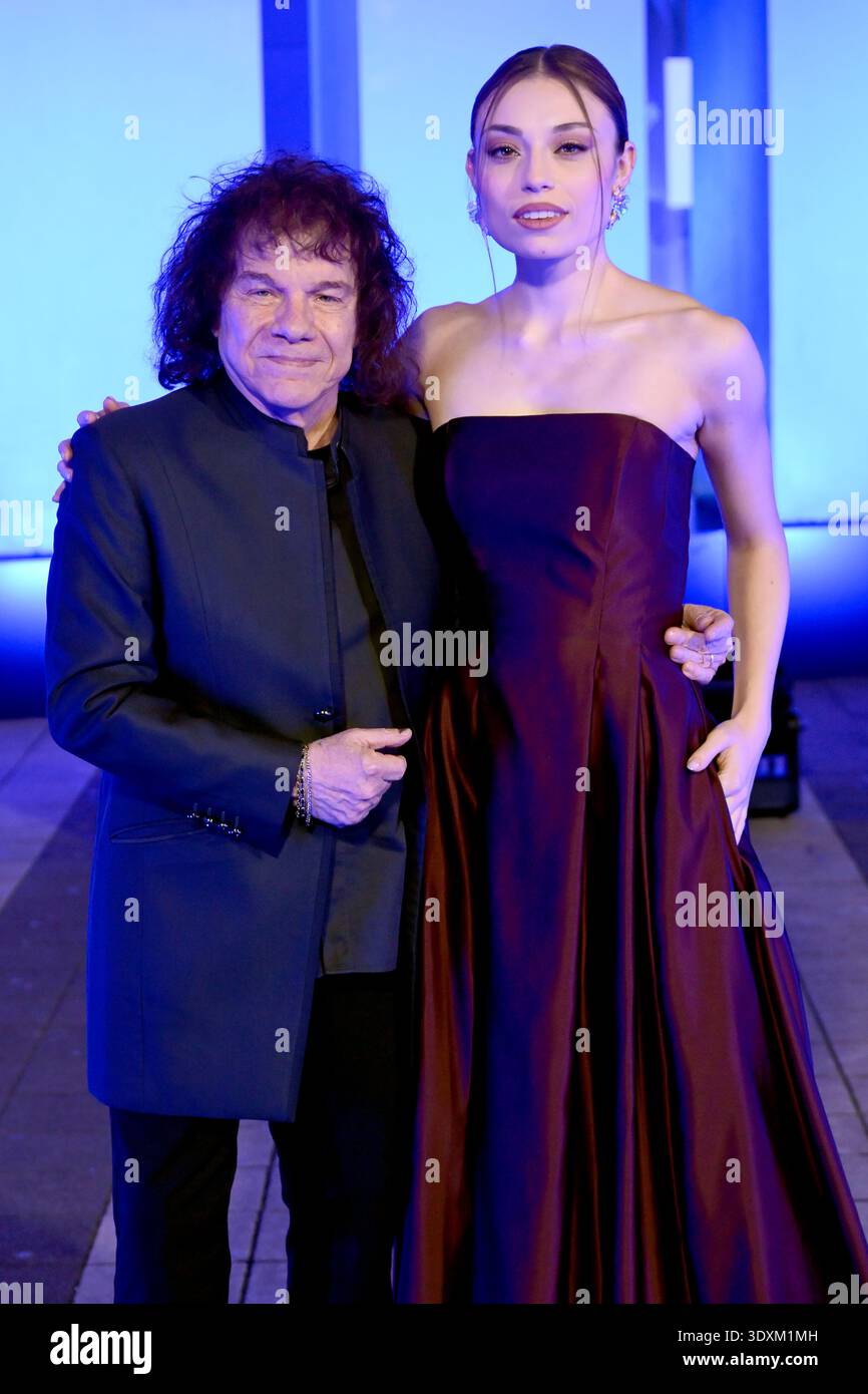 Milan Premiere Of The Musical Notre Dame De Paris At The Arcimboldi Milan Premiere Of The Musical Notre Dame De Paris At The Arcimboldi