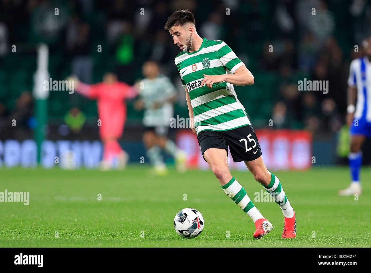 gon-alo-inacio-of-sporting-cp-during-the-portugal-cup-match-between