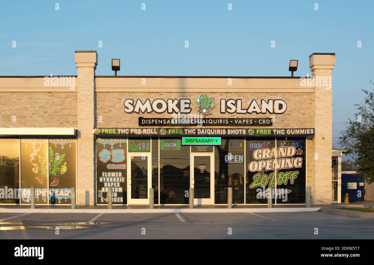 voopoo drag x marsala Smoke Island Vape Smoke Island Vape vaping hi-res stock photography and  images