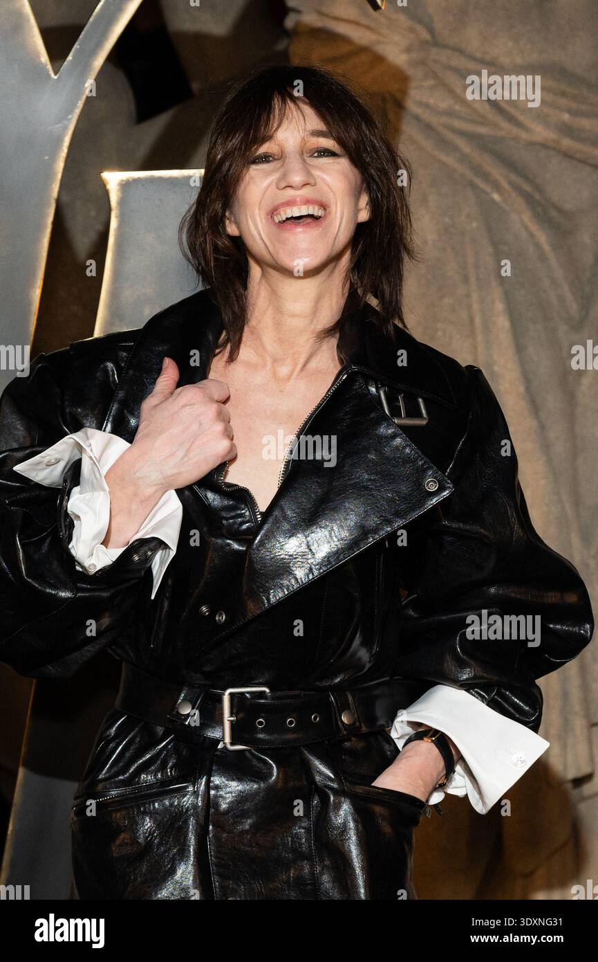 charlotte-gainsbourg-attends-the-saint-laurent-womenswear-fall-winter