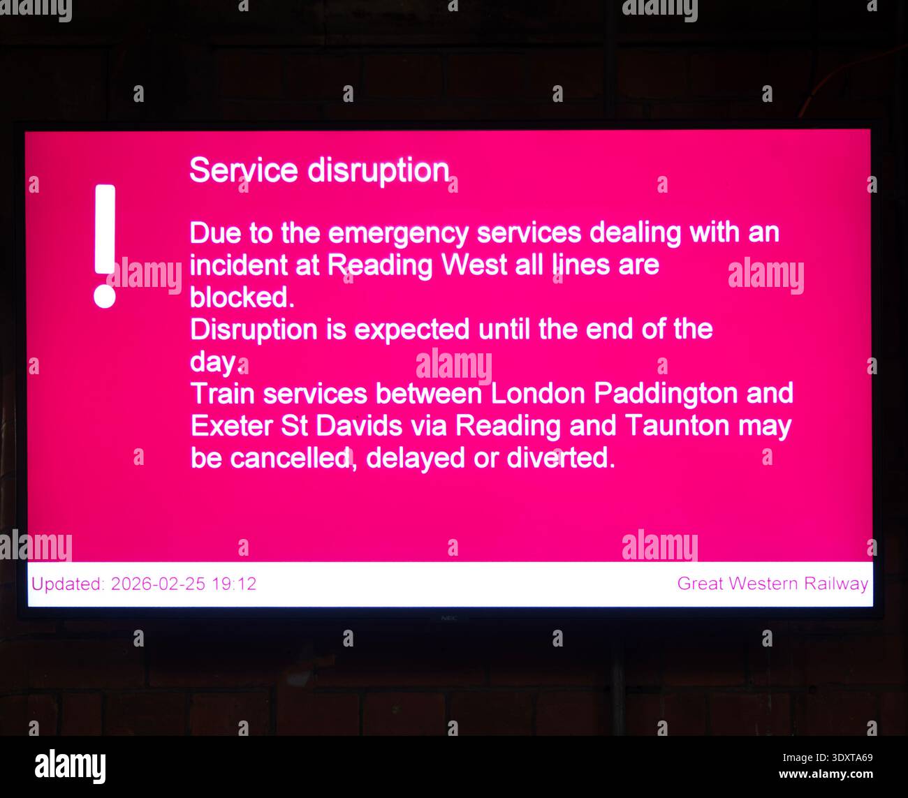 Server Disruption Notice Service Disruption electronic noticeboard sign all railway lines ...