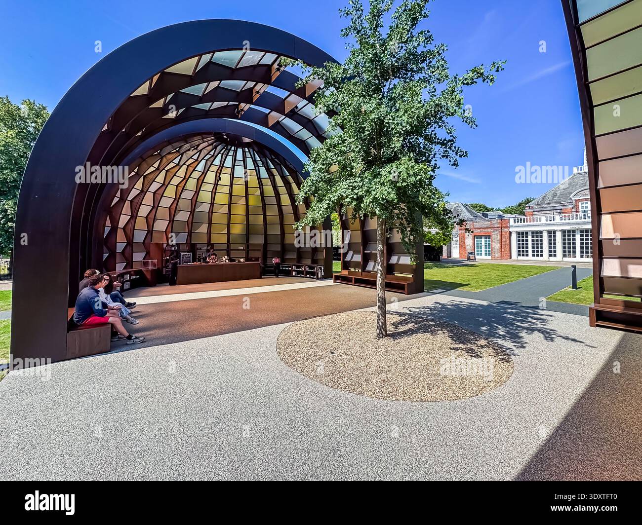 A Capsule in Time by Marina Tabassum - 24th Serpentine Pavilion, Hyde Park, London - Smartphone Captured Stock Image