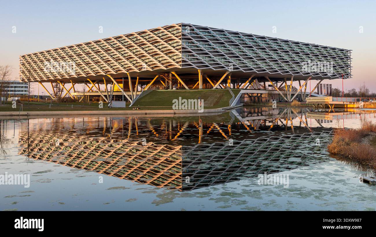 adidas-headquarter-auf-der- 