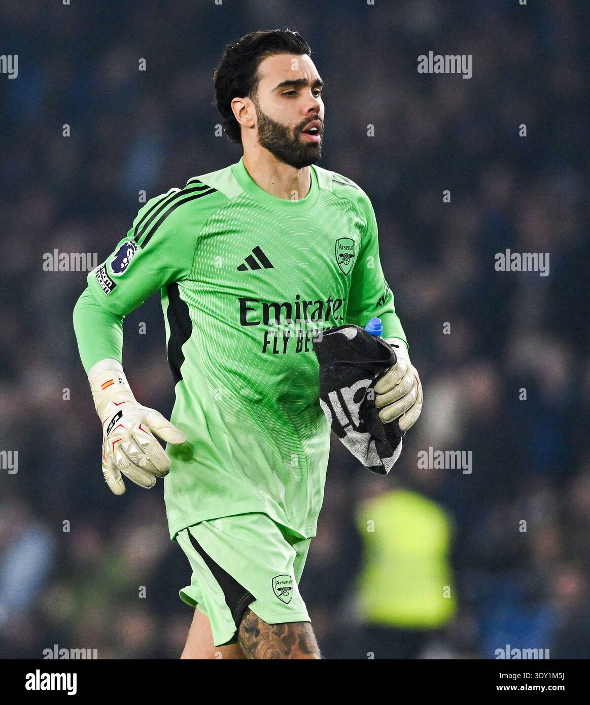 Arsenal goalkeeper david raya hi-res stock photography and images - Alamy