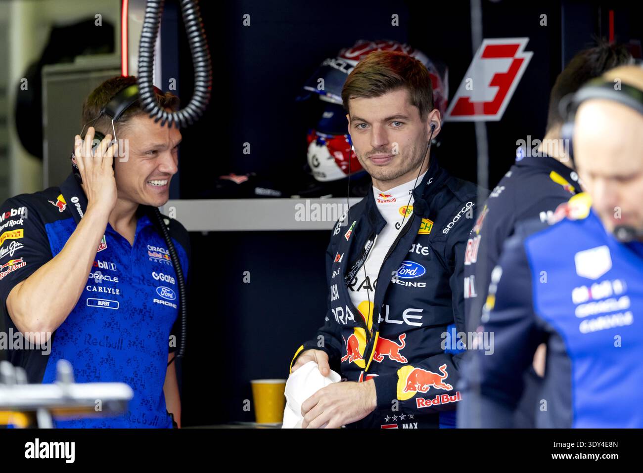 MELBOURNE - Max Verstappen (Red Bull Racing) with his performance coach ...