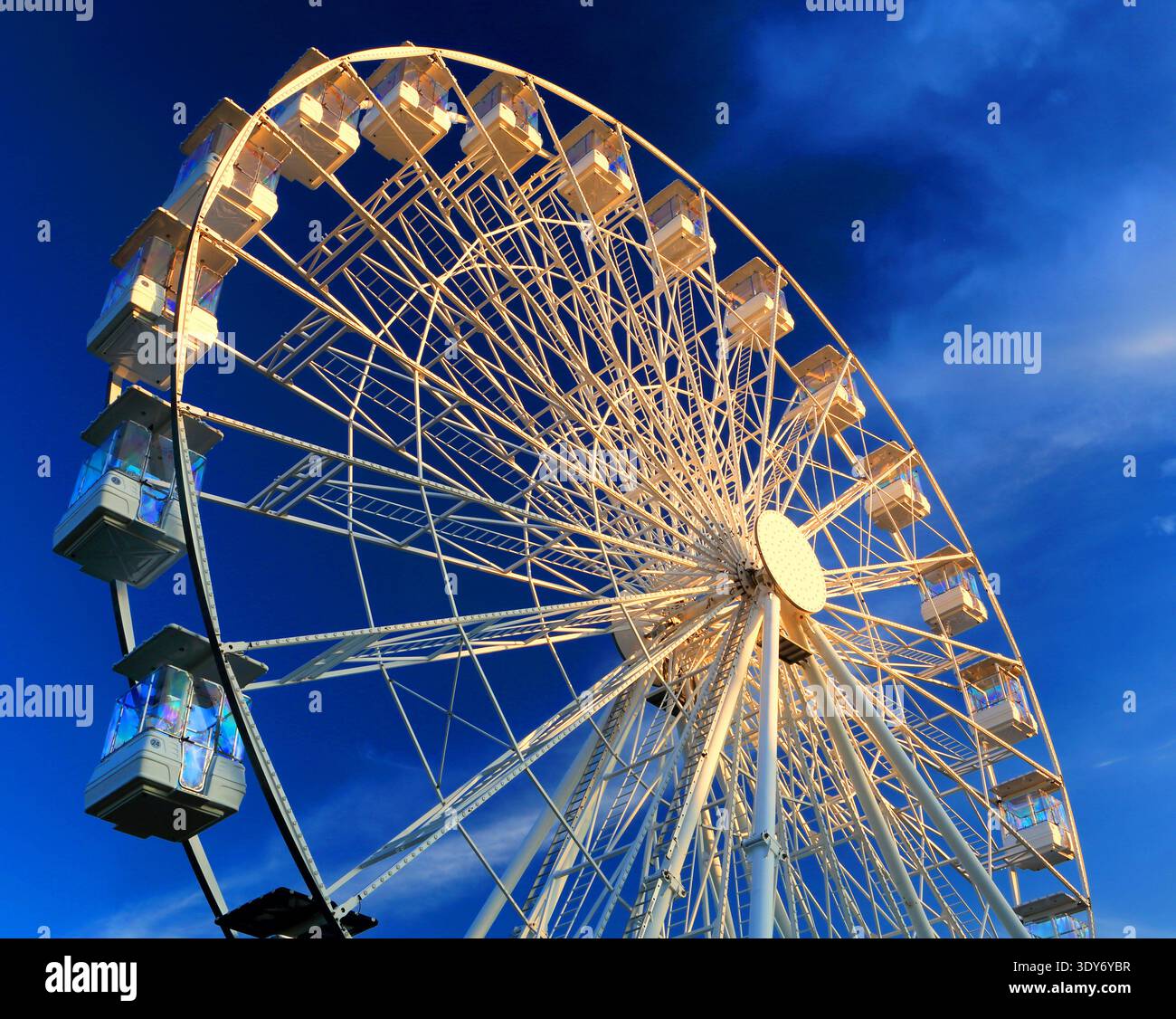 Experience the fun at Parkers Piece Ferris Wheel in Cambridge with stunning views Stock Photo