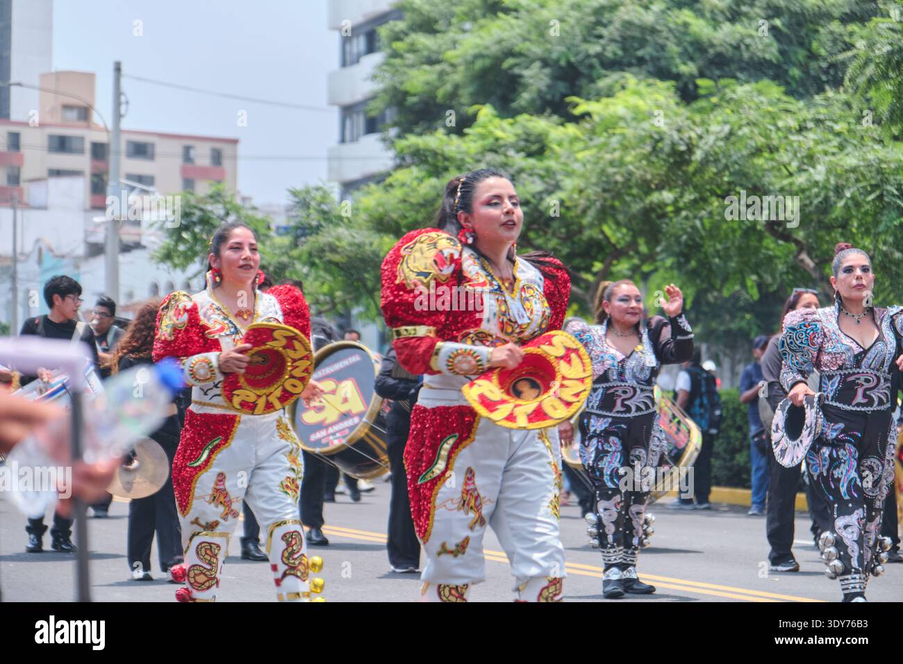 Costumes outfits hi-res stock photography and images - Alamy