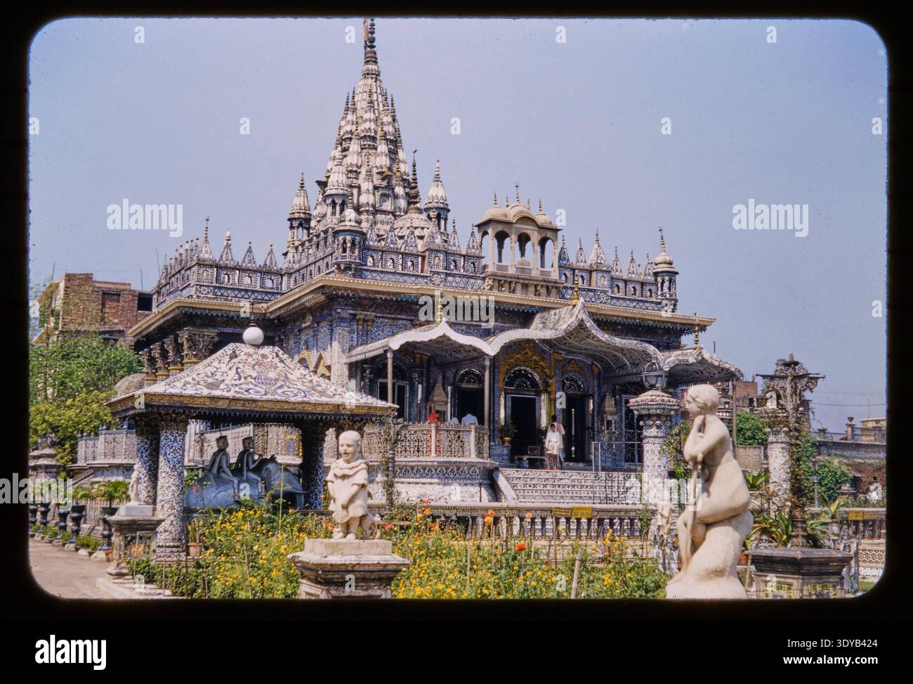 Overview of the rich, fancy architecture of the Parshwanath Jain temple ...