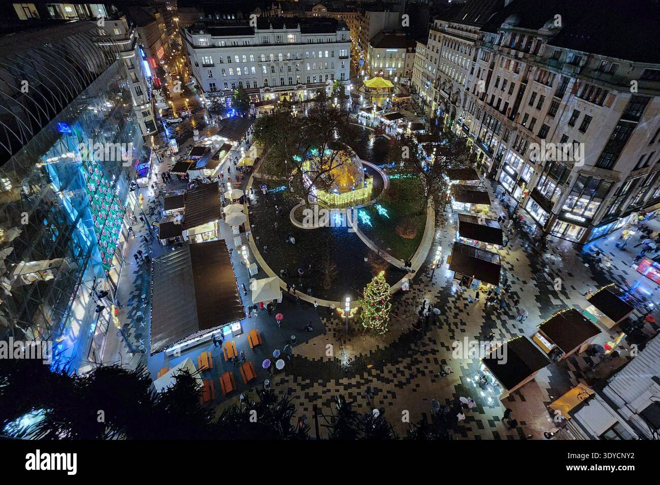 An overhead view of the Christmas Market at Vorosmarty ter in Budapest, Hungary - Smartphone Captured Stock Image