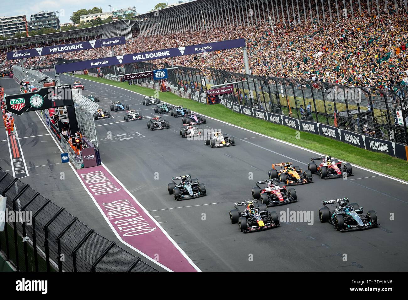 MELBOURNE, AUSTRALIA - MARCH 08 2026:Race start for the main race at the 2026 Australian Grand Prix at Albert Park in Melbourne, Australia Stock Photo