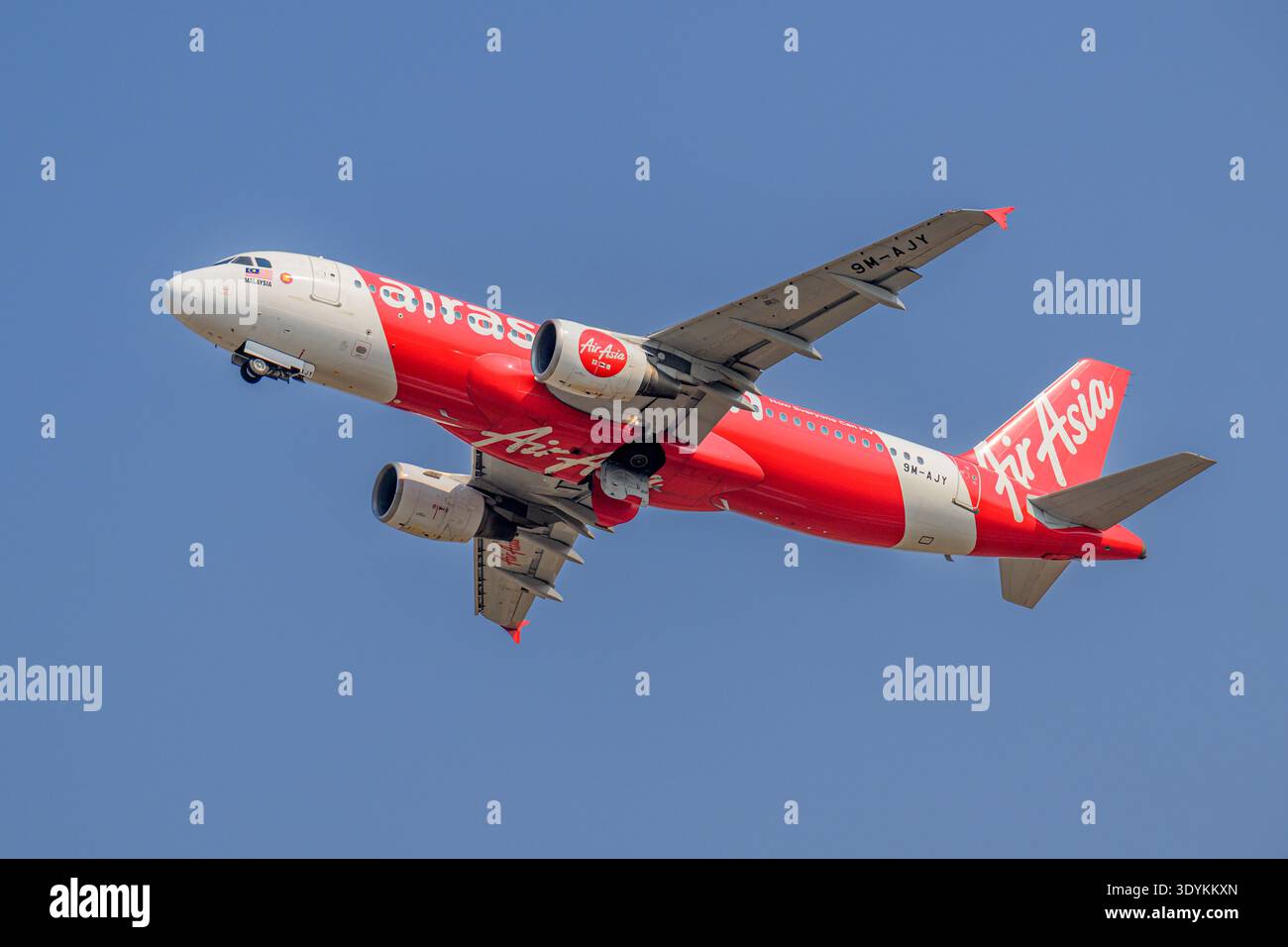 AirAsia Airbus A320-200 9M-AFD painted in the Bo Rocks special
