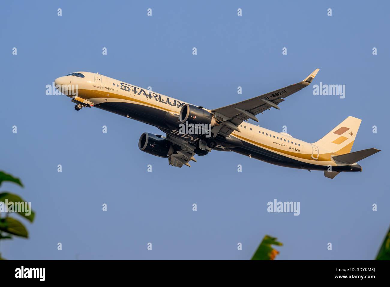 Airbus A321neo of STARLUX Airlines departing on runway 36 at