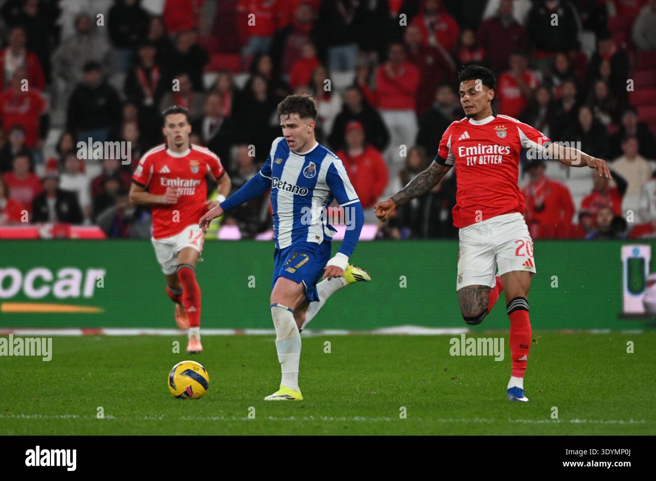 Pietuszewski Makes Late Appearance in FC Porto vs Benfica Clash Pietuszewski Makes Late Appearance in FC Porto vs Benfica Clash