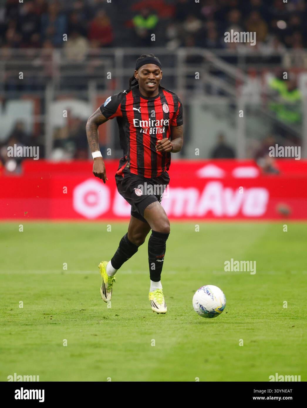 Rafel Leao Of AC Milan During The Italian Serie A Season 2025 2026 rafel-leao-of-ac-milan-during-the-italian-serie-a-season-2025-2026
