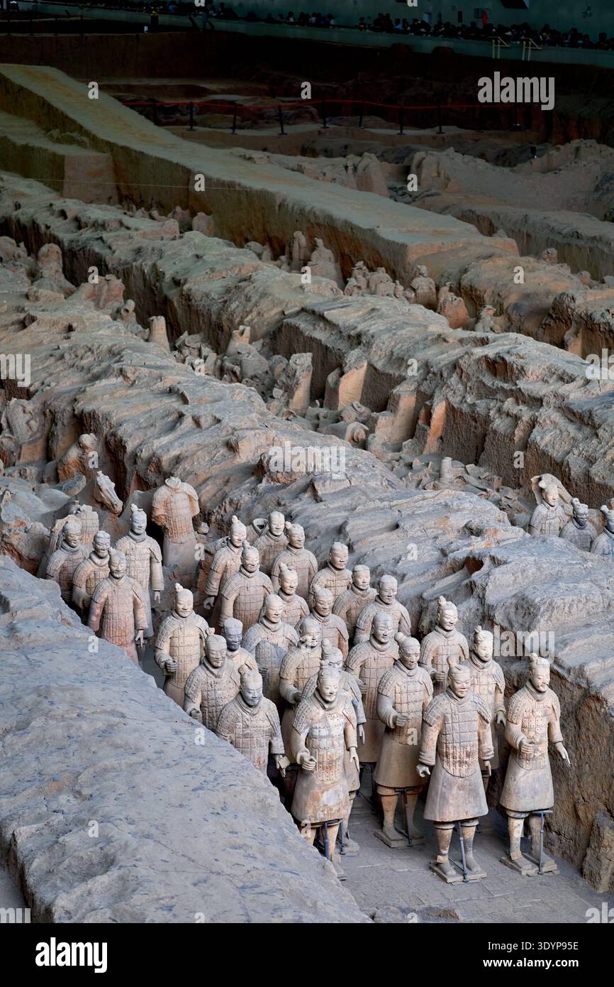 Rows of famous Terracotta army warriors in the Mausoleum of Emperor Qin ...