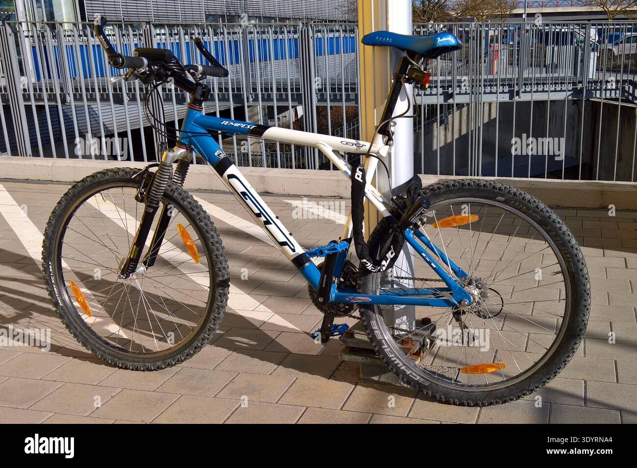 bianchi bicycle hybrid Bianchi, Milano 8.1 Mid-Step Altus 2x8SP VB, UA Celeste, 41/90