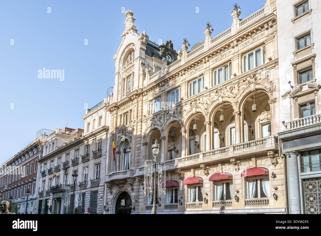 Casino de madrid exterior hi-res stock photography and images - Alamy