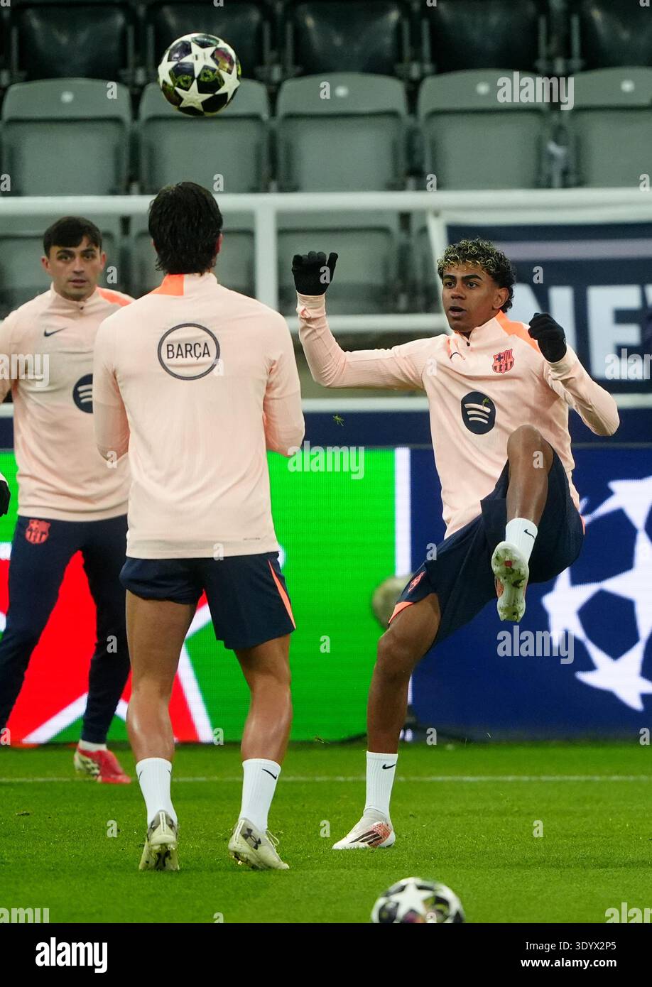barcelona-s-lamine-yamal-during-a-training-session-at-st-james-park