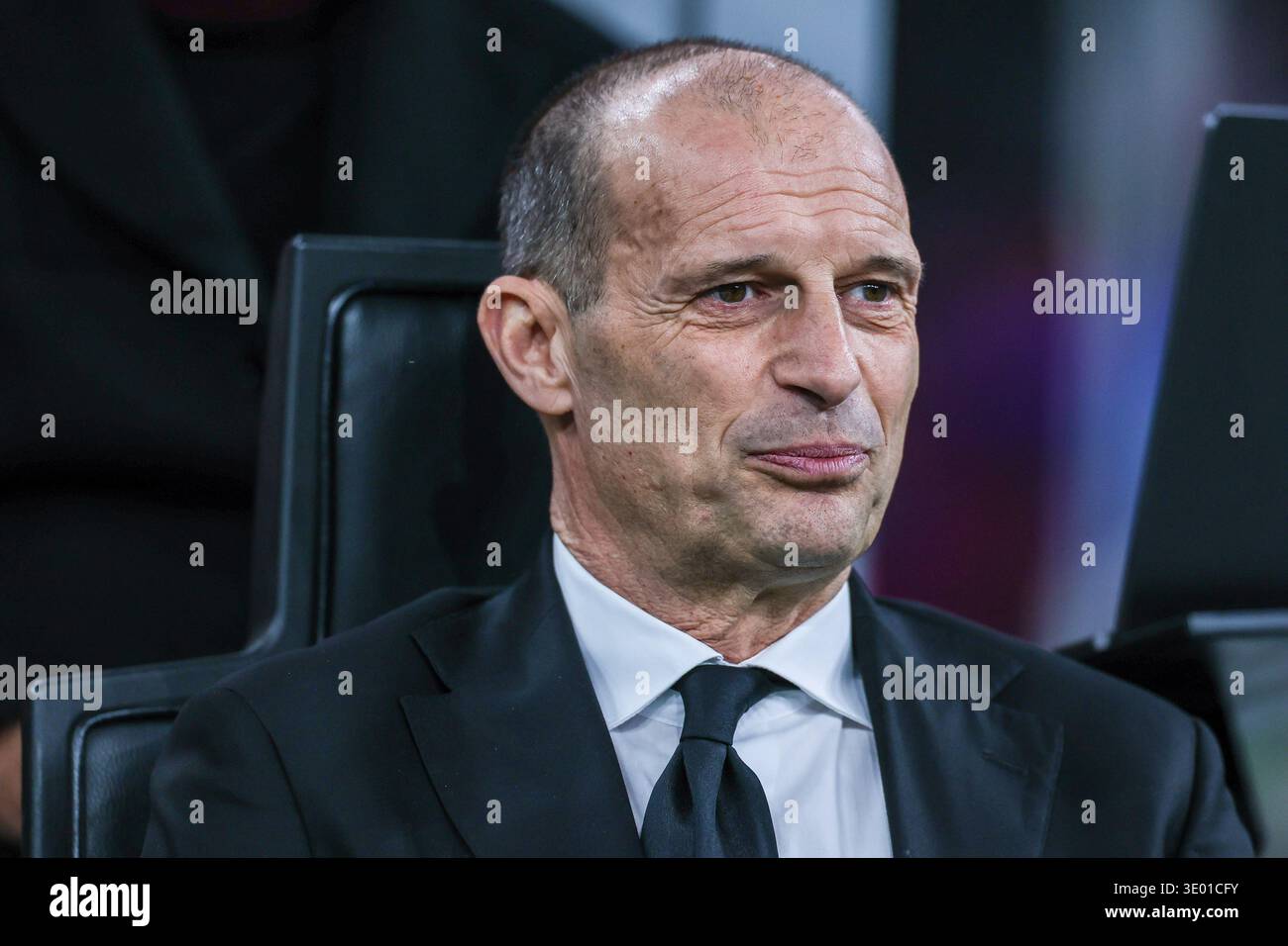 Massimiliano Allegri Head Coach of AC Milan looks on during Serie A ...