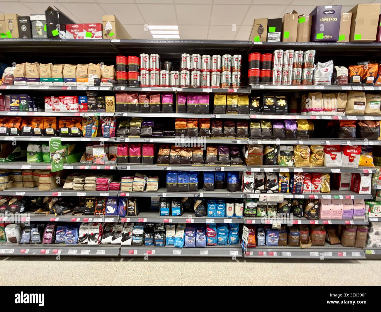 Variety retail store uk hi-res stock photography and images