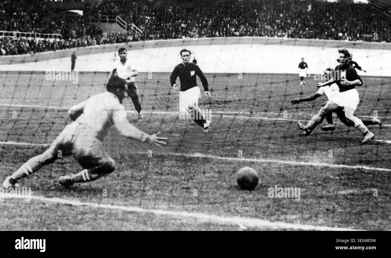 World cup 1938 Black and White Stock Photos & Images - Alamy