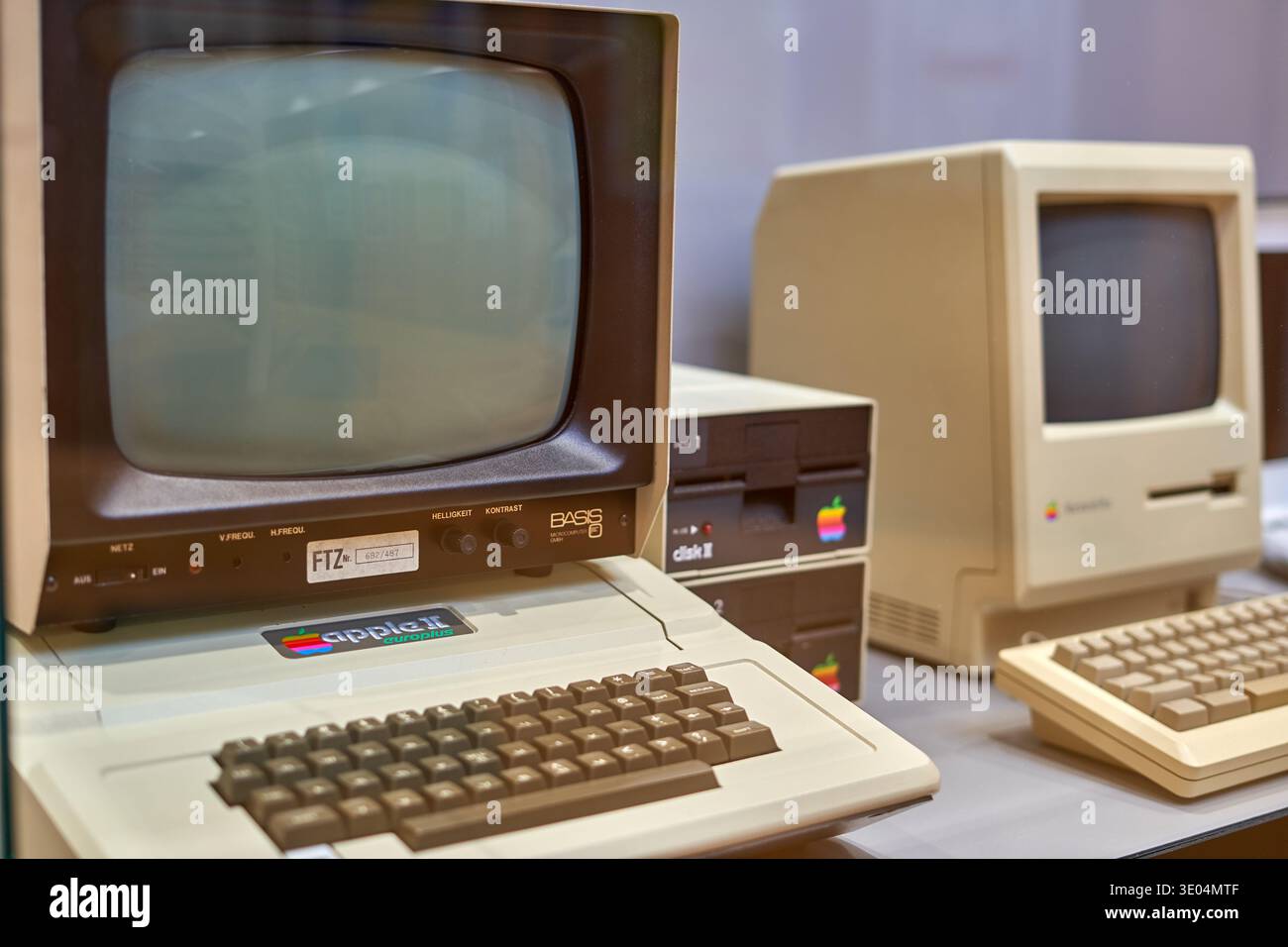Apple Macintosh ClassicⅡ プリンターセット Apple Macintosh ClassicⅡ プリンターセット 【公式通販】