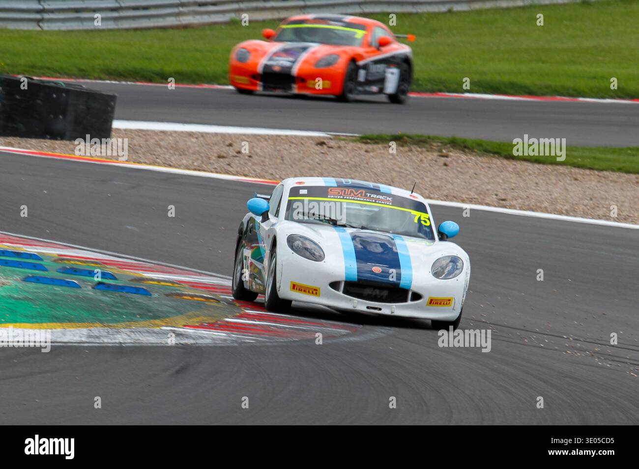 Donington park racing circuit hi-res stock photography and images - Alamy