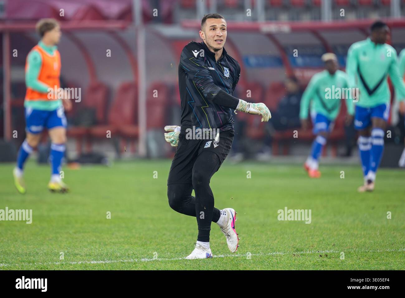 Plamen Andreev (Plamen Andriejew) of Lech seen during the Polish PKO BP Ekstraklasa League match between Widzew Lodz and Lech Poznan at Widzew Lodz Mu Stock Photo