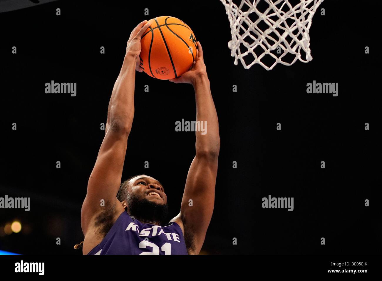 Kansas Dunks Kansas State forward Khamari McGriff dunks the ball during the first ...