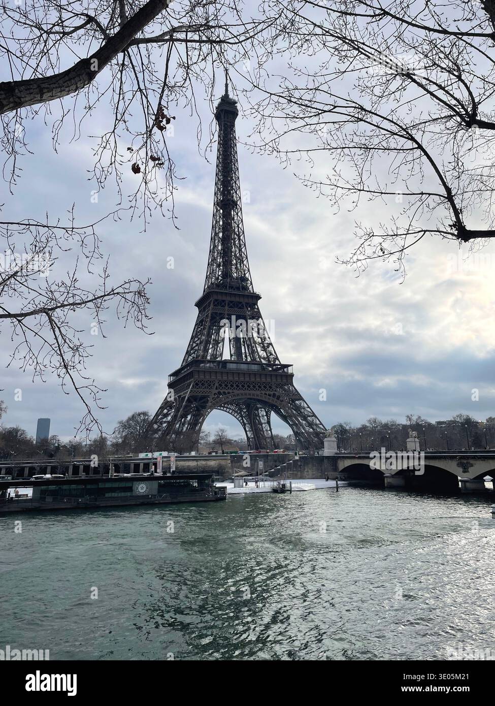 Paris, France. View of the Tour Eiffel from across the Seine river in wintertime. - Smartphone Captured Stock Image