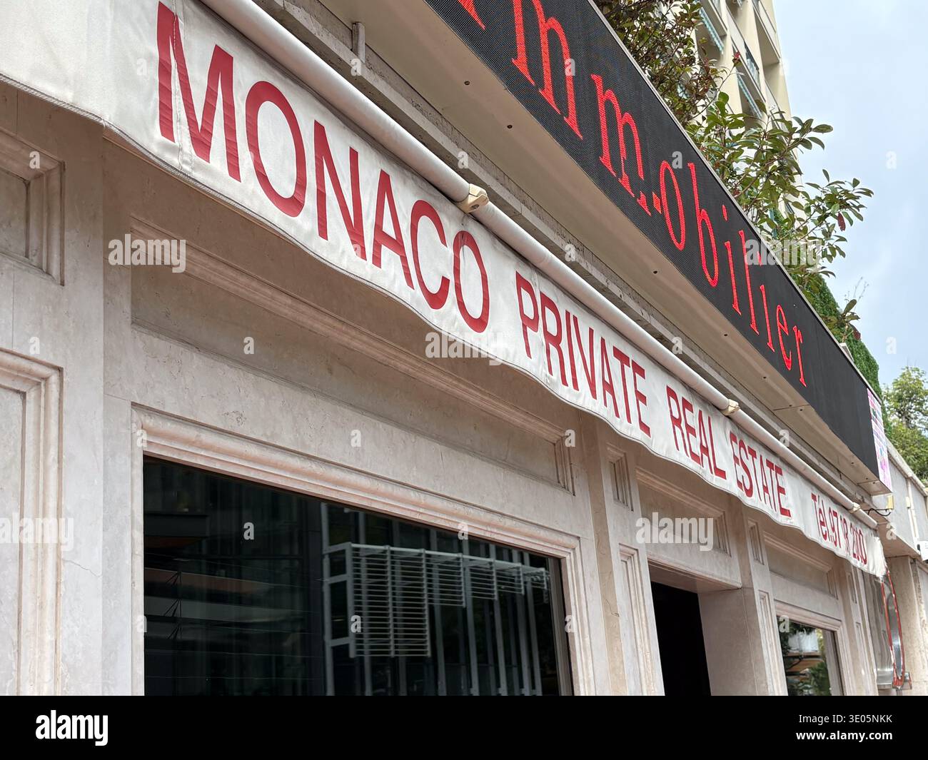Monaco Signs Monaco private real estate hi-res stock photography and images - Alamy