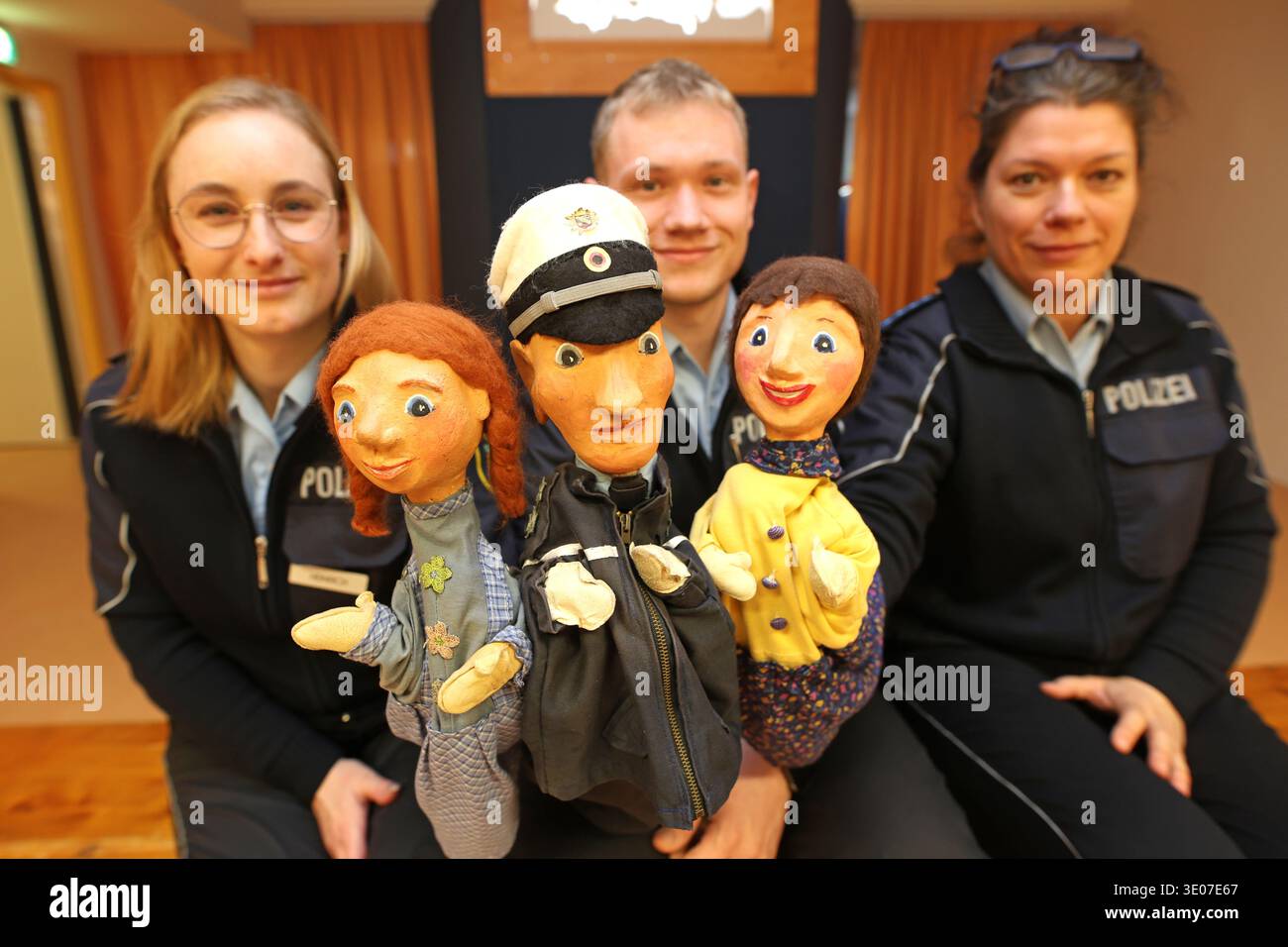 Sandra Puppet PRODUCTION - 05 March 2026, Saxony-Anhalt, Wernigerode: Chief Constable ...