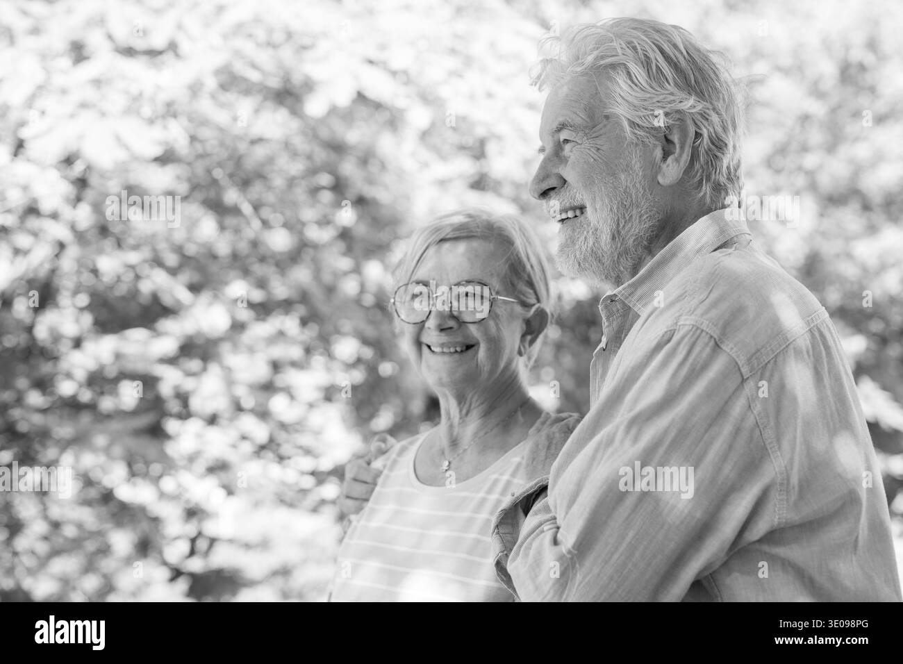 Smiling mature couple fun Black and White Stock Photos & Images - Alamy