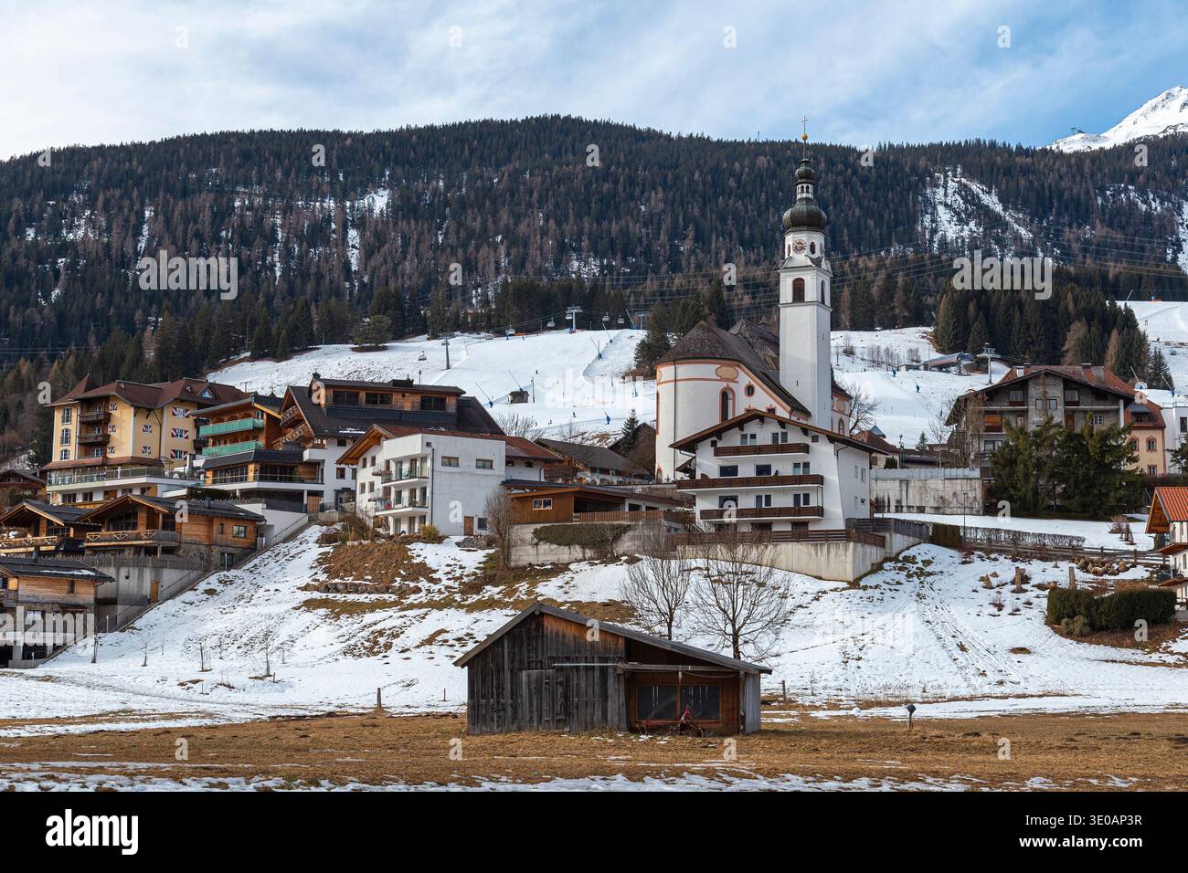 Winter season 2026 hi-res stock photography and images - Alamy