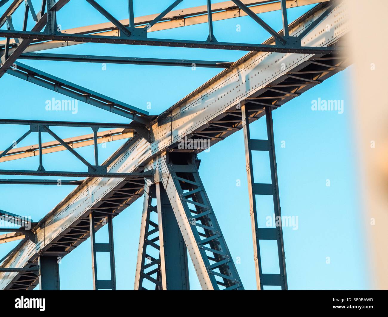 Steel lattice girder truss hi-res stock photography and images - Alamy