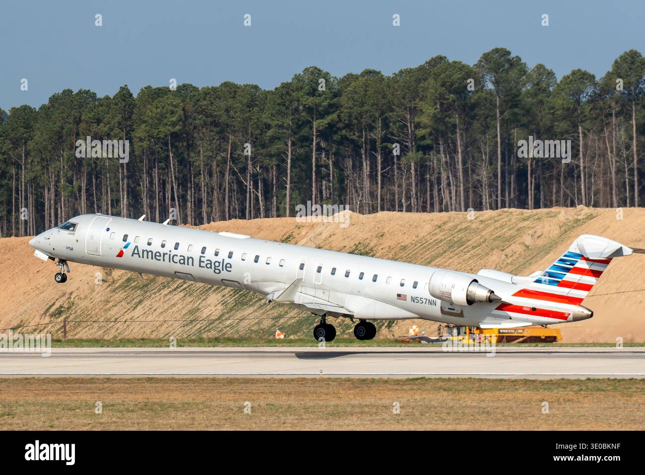 Bombardier crj 900 aircraft hi-res stock photography and images - Alamy