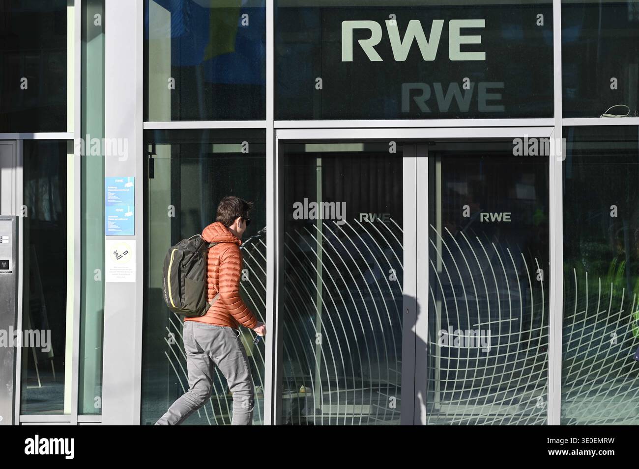 Exterior view of the RWE corporate headquarters, RWE Campus, feature ...