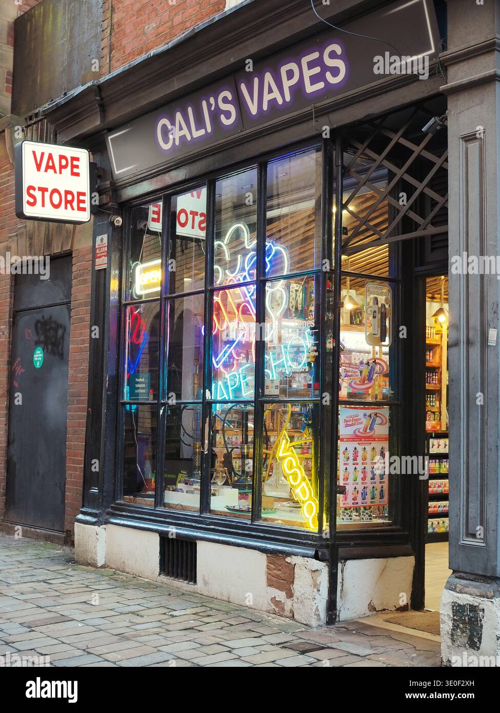 Vape shop hi-res stock photography and images
