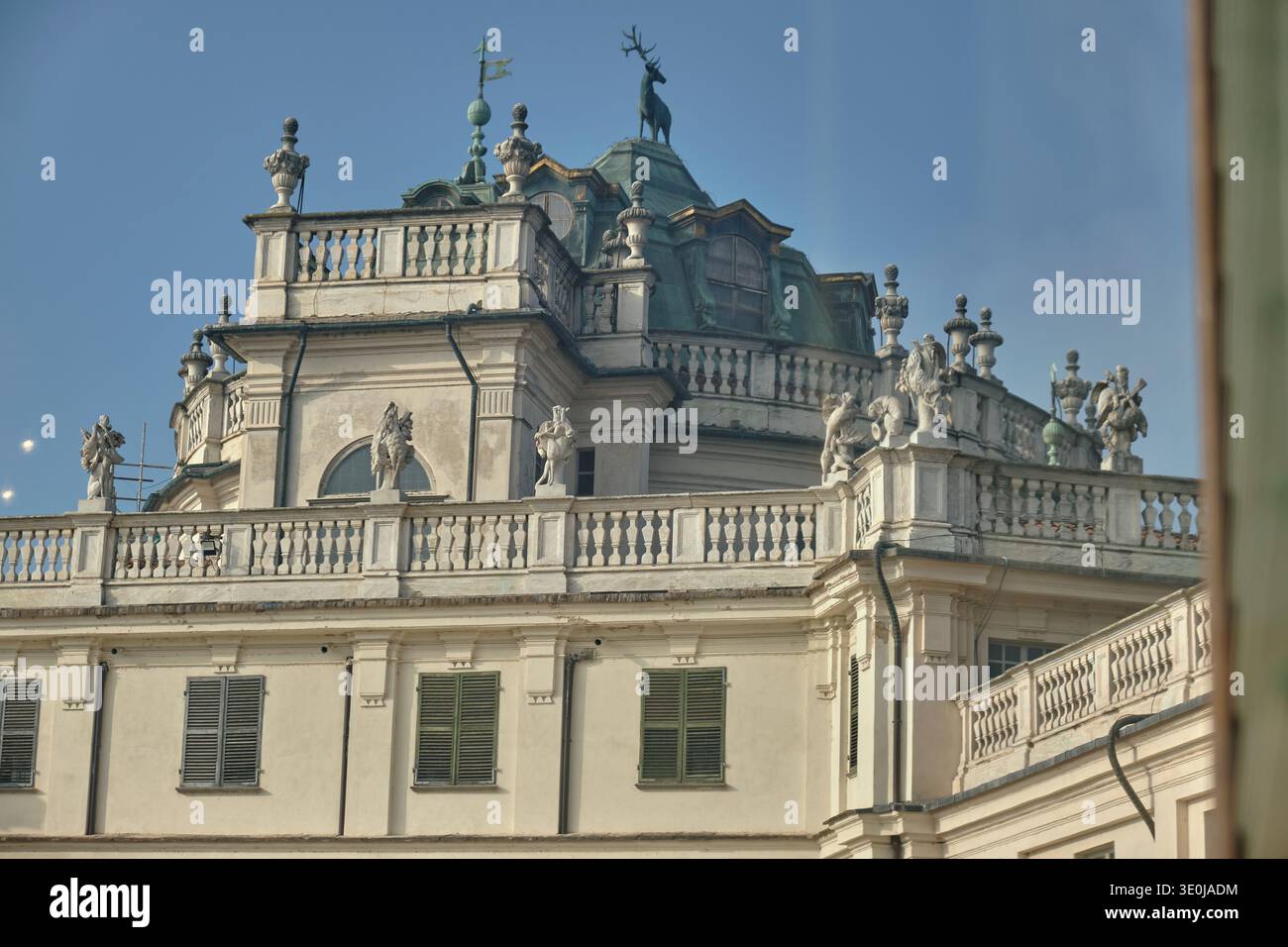 Grand architectural design showcases hi-res stock photography and ...