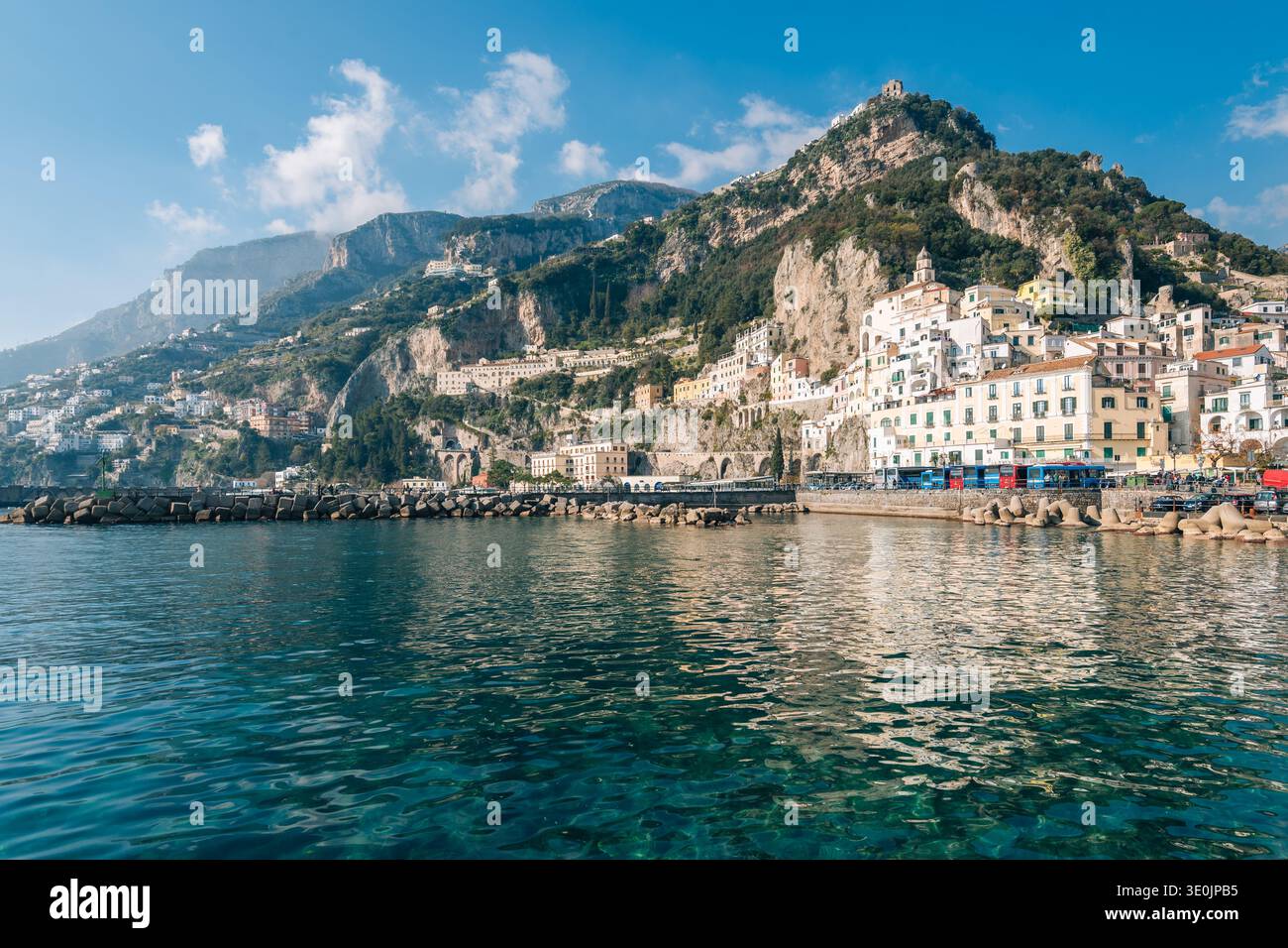 Coastal scene hi-res stock photography and images - Alamy