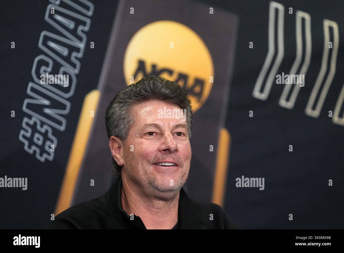 Arkansas Razorbacks coach Doug Case during NCAA Indoor Track and field ...