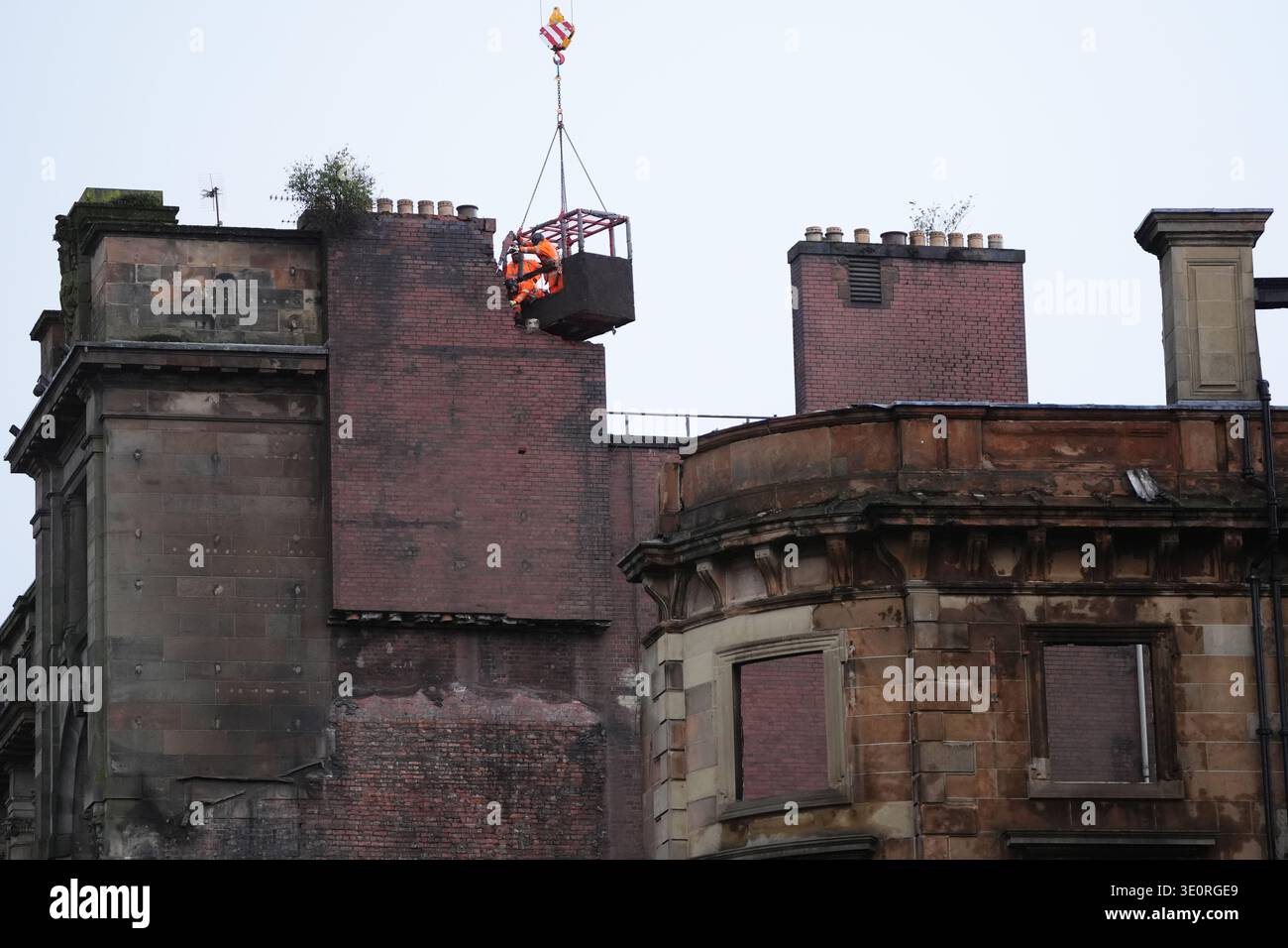Glasgow central station hi-res stock photography and images - Page 13