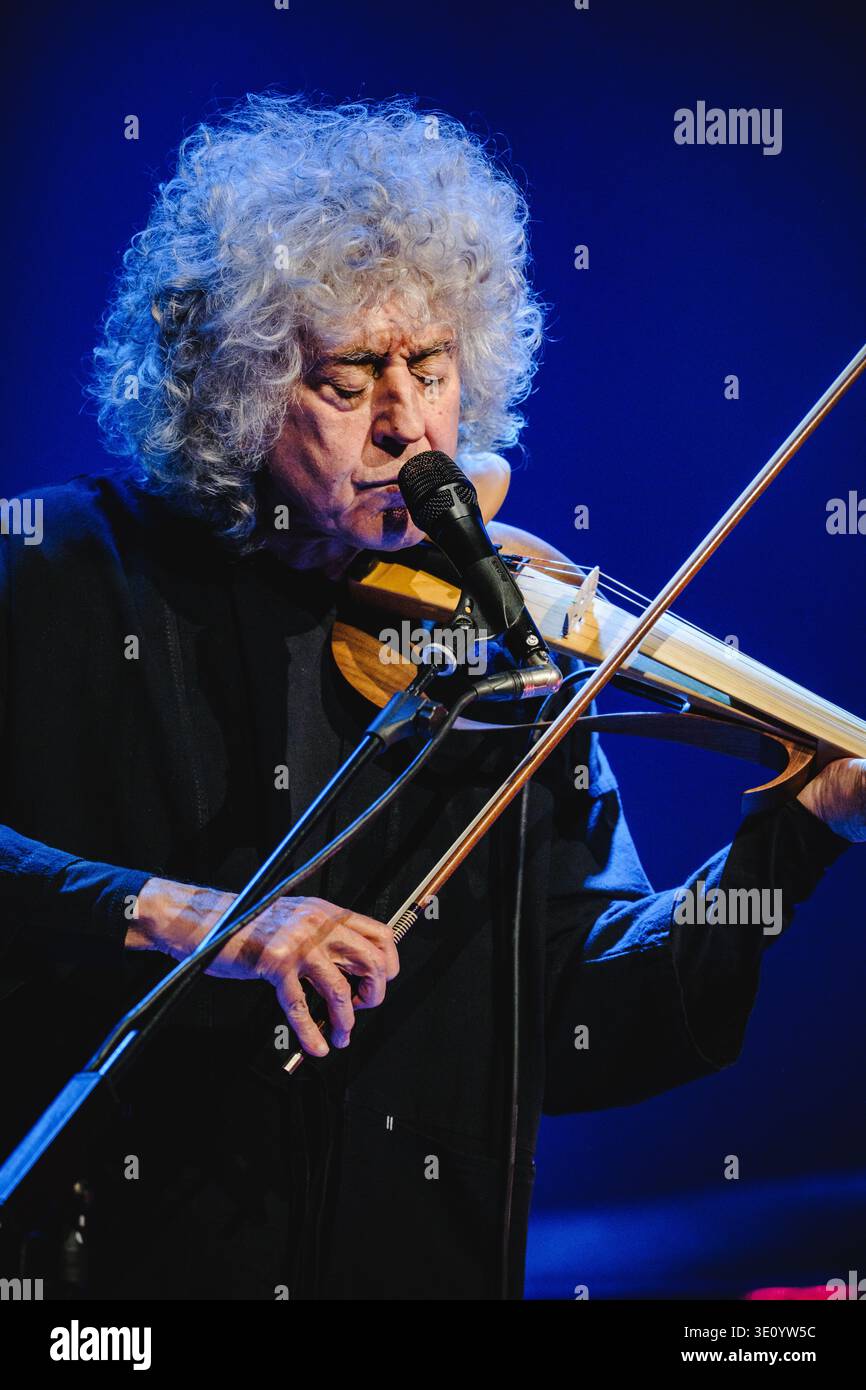 Angelo branduardi hi-res stock photography and images - Alamy