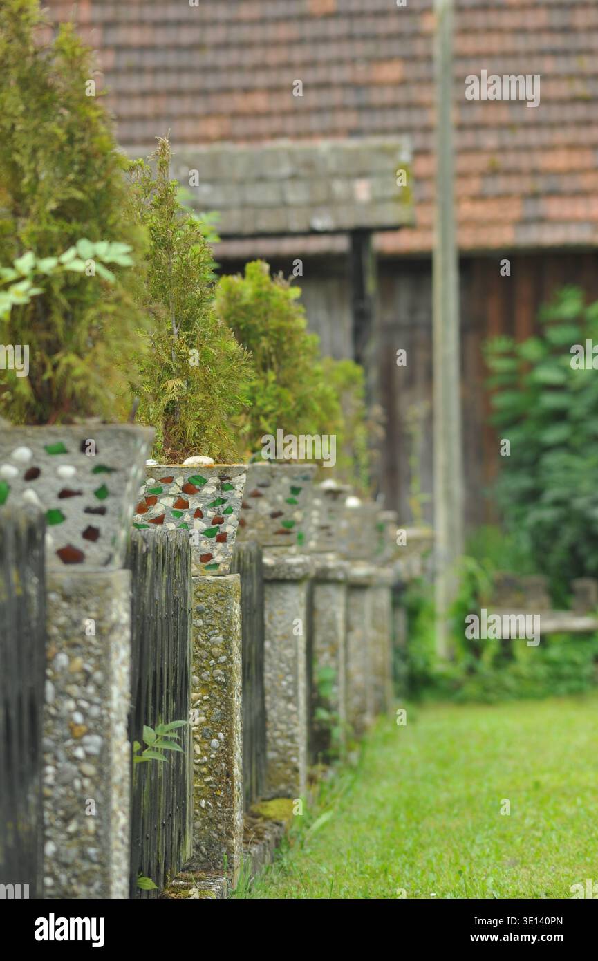 Weathered concrete fence posts hi-res stock photography and images - Alamy