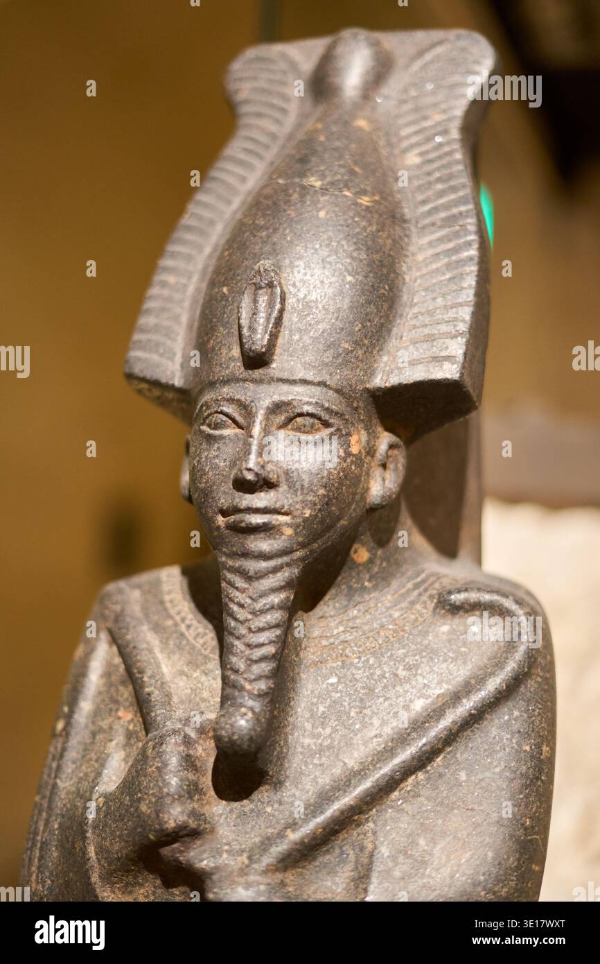 Egyptian god osiris hi-res stock photography and images - Alamy