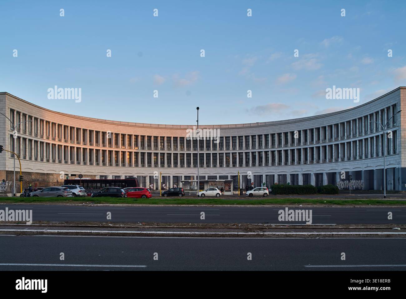 Historic institutional architecture hi-res stock photography and images ...