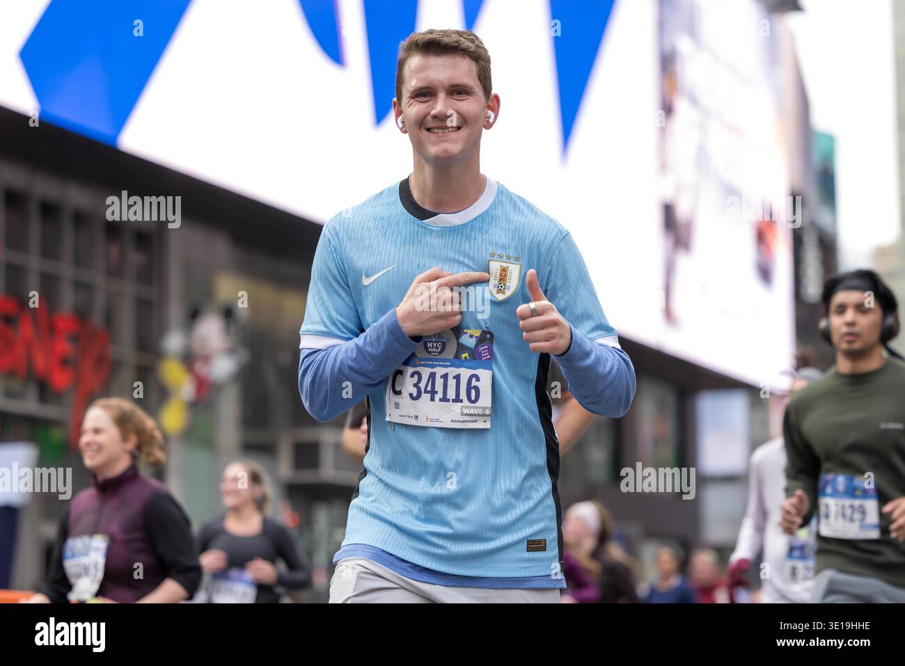 2026 united airlines nyc half marathon hi-res stock photography and ...