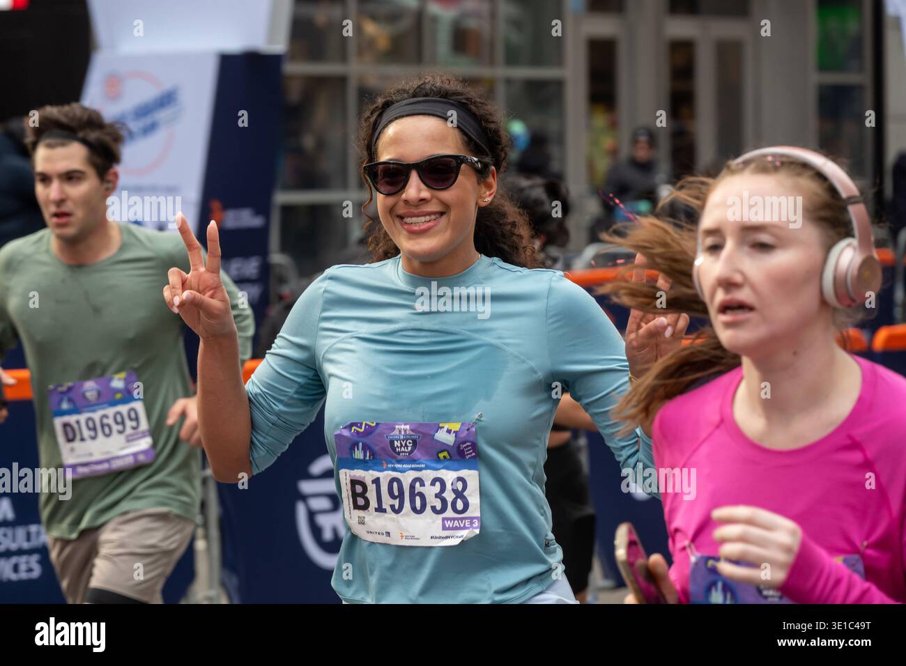 2026 united airlines nyc half marathon hi-res stock photography and ...