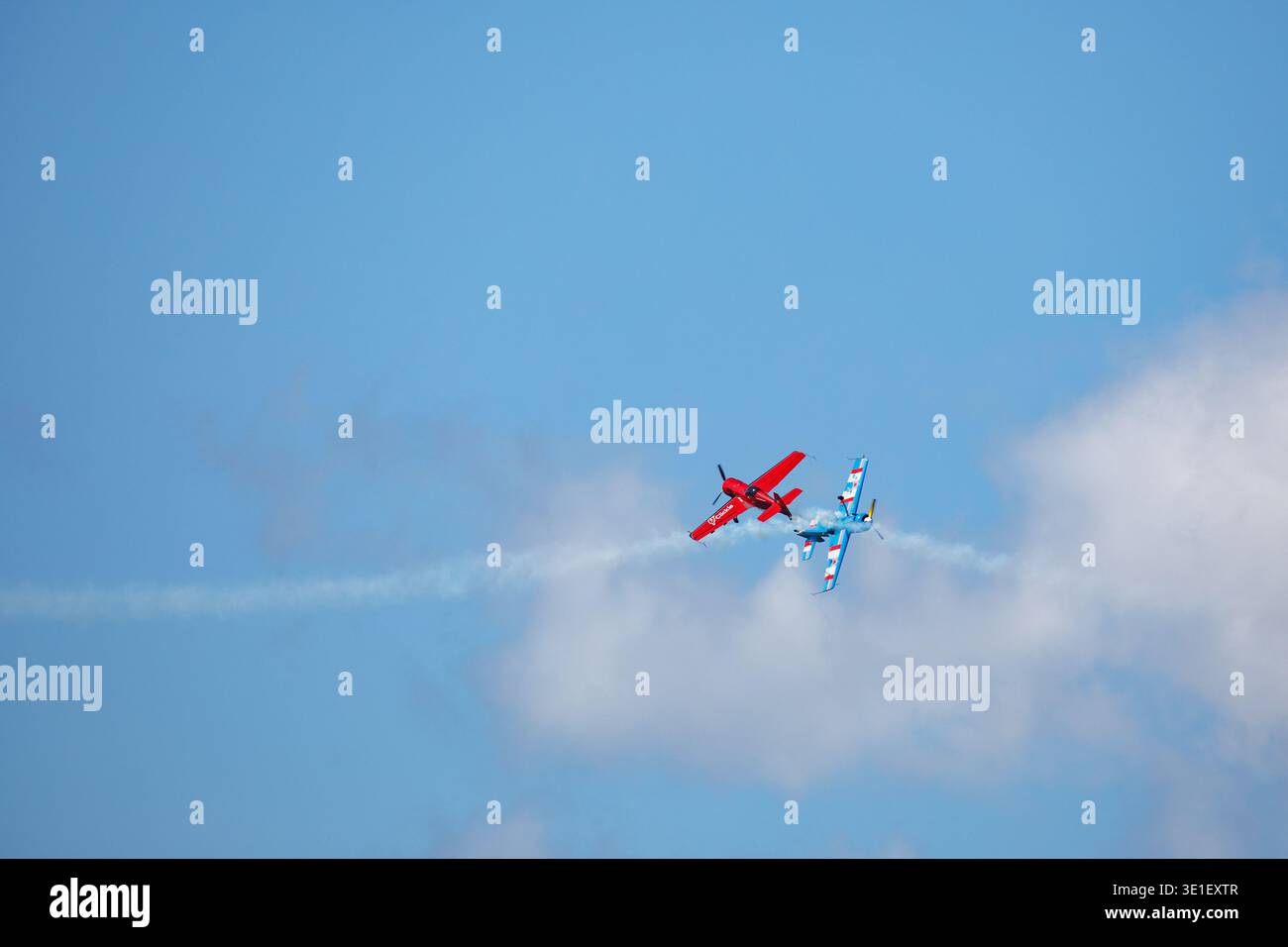 Maneuver air race hi-res stock photography and images - Alamy