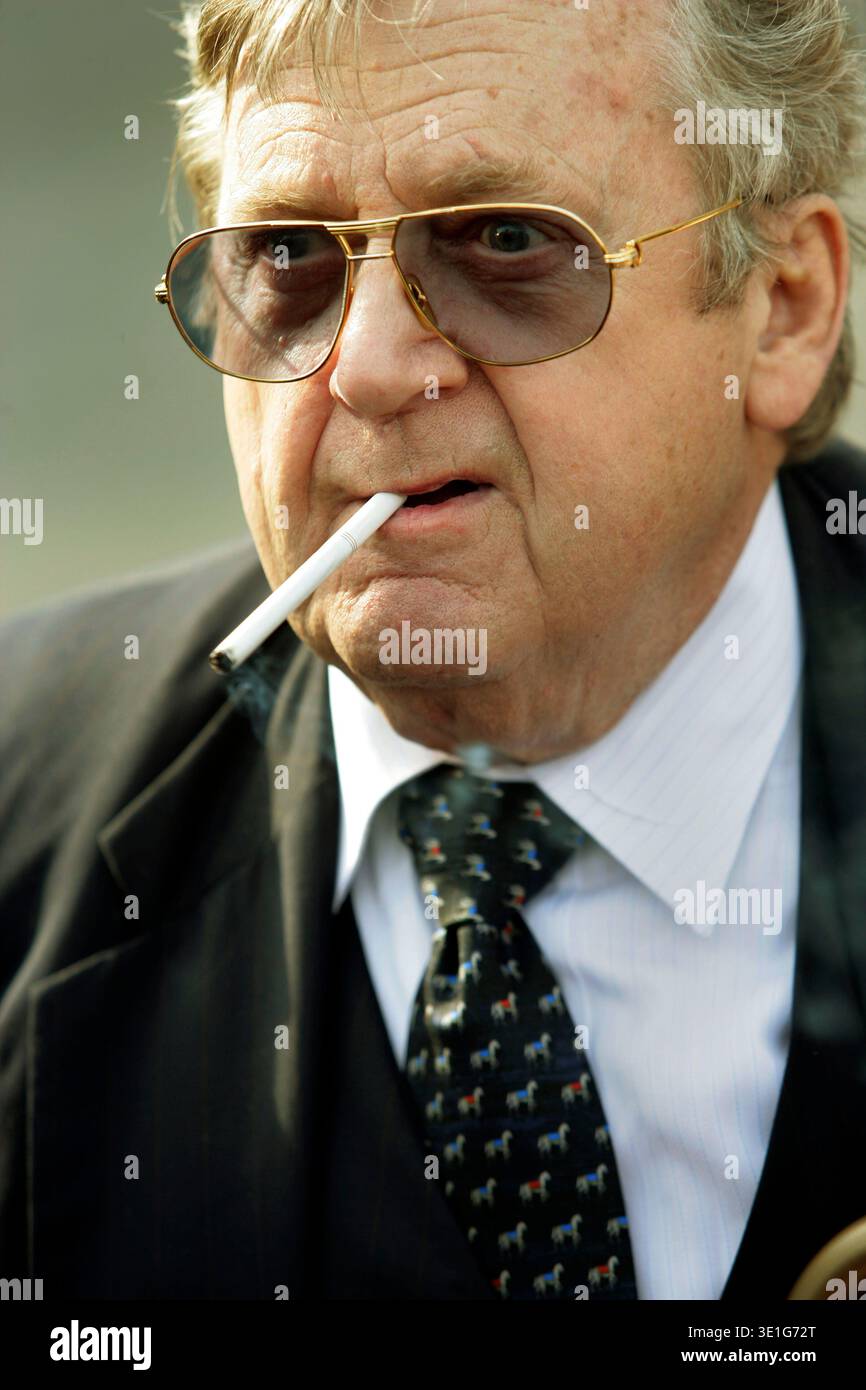 President george w bush white house hi-res stock photography and images -  Page 2